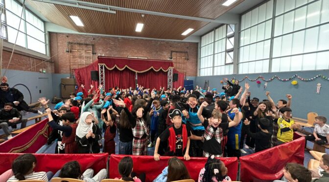 Projektwoche an unserer Schule: Manege frei für den Kinderzirkus Aron!